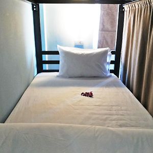 Chambre Juste Pour Hommes Dortoir